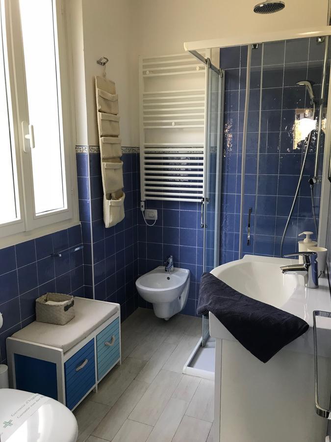 Residenza Le Logge Aparthotel Torri Del Benaco Bagian luar foto